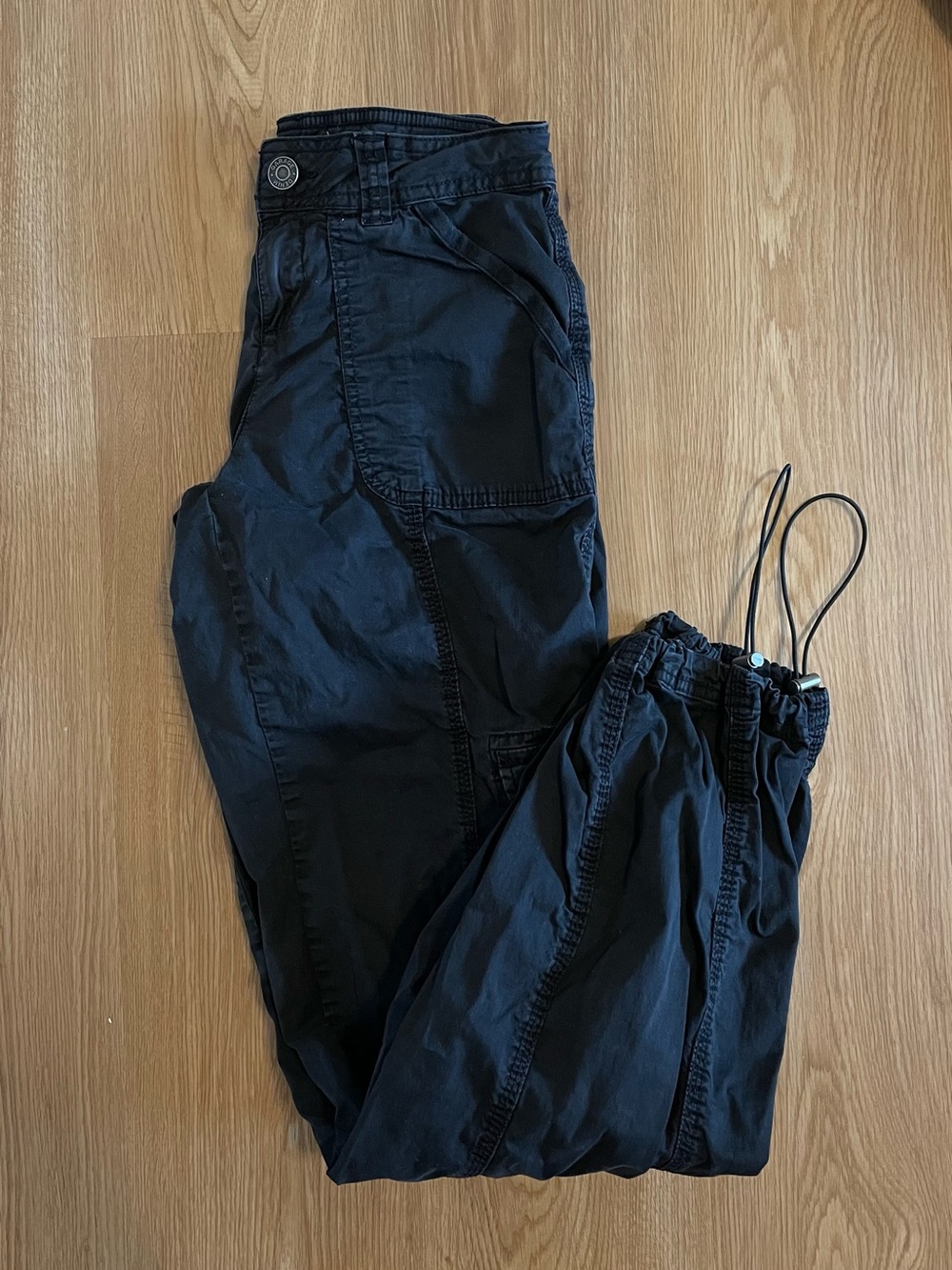 Garage Black LOWRISE Cargo